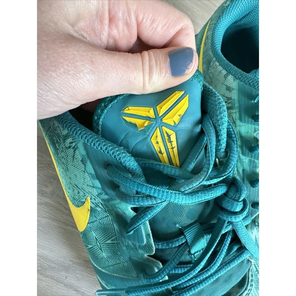 Nike KB Mentality 